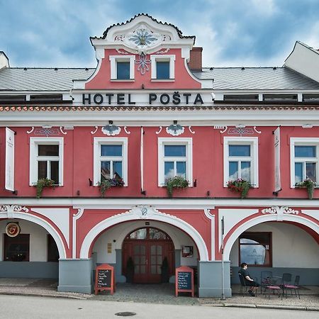 סובוטקה Hotel Posta מראה חיצוני תמונה