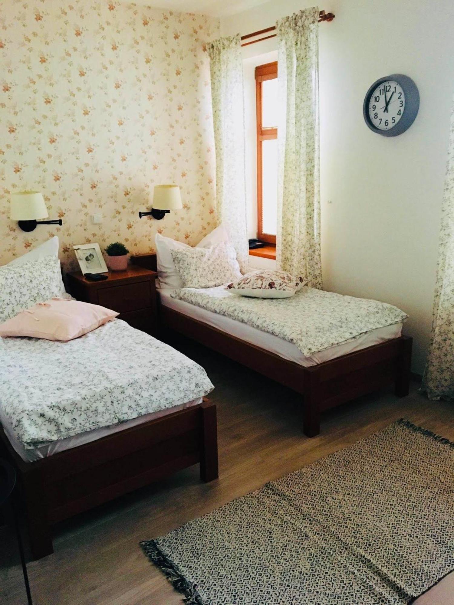 סובוטקה Hotel Posta מראה חיצוני תמונה