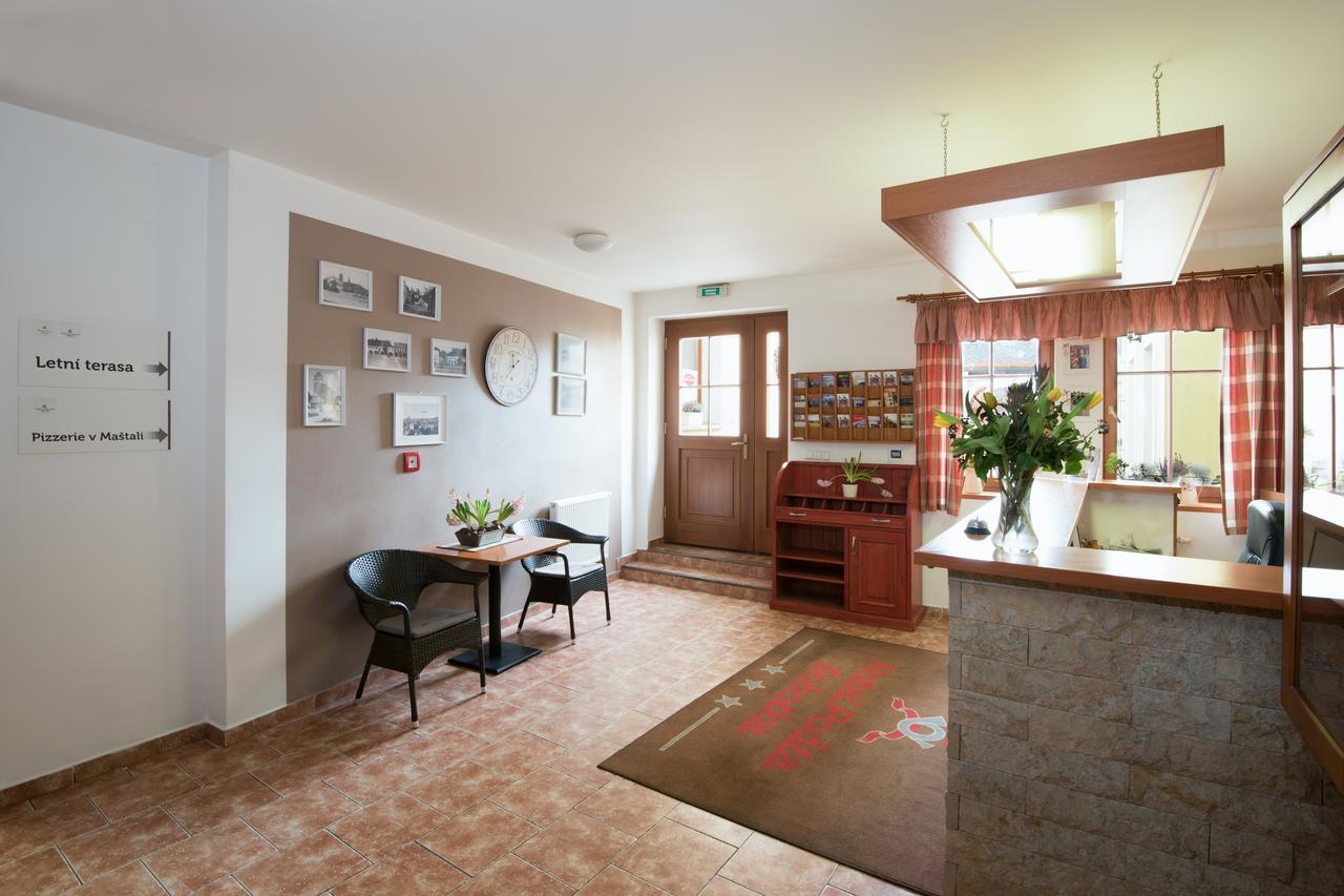 סובוטקה Hotel Posta מראה חיצוני תמונה